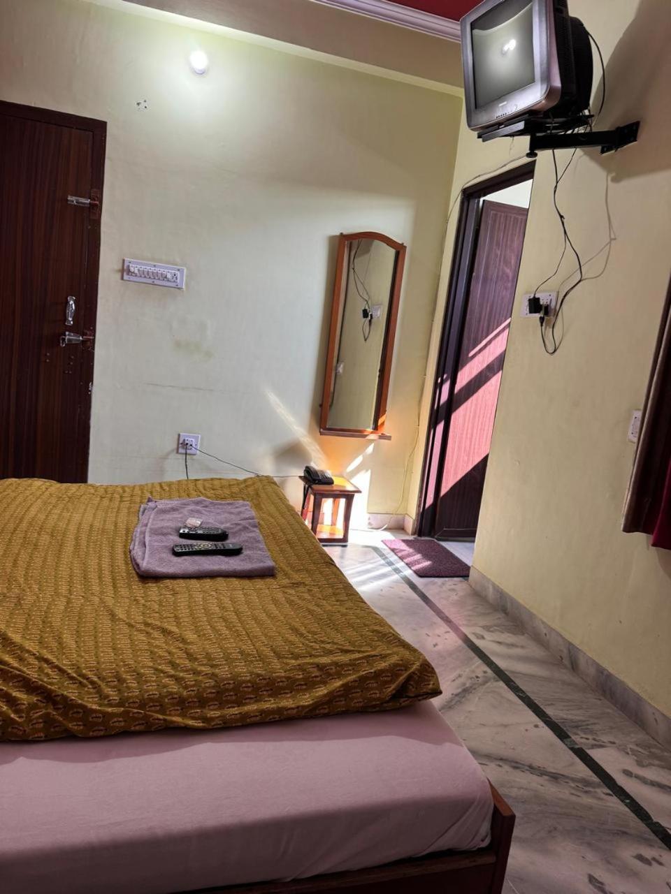 Guest house Krishna *